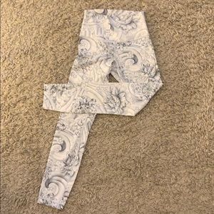 Lululemon limited edition wonder under leggings